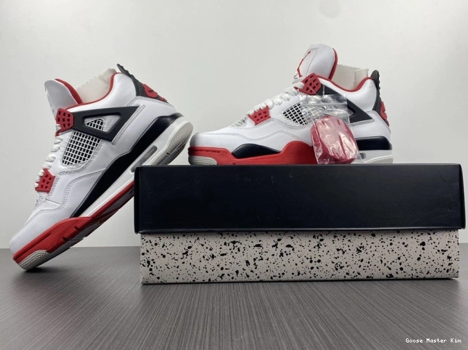 DC7770-160 Red Jordan Fire Air (2020) 4 Retro 0718